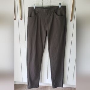 Vuori Pants Mens 33 Mocha Brown Performance Athletic Lightweight